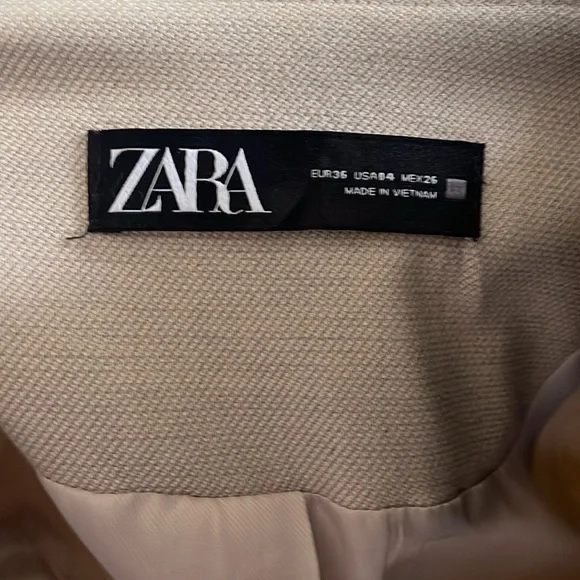Zara stylish blazer. - Picture 6 of 6